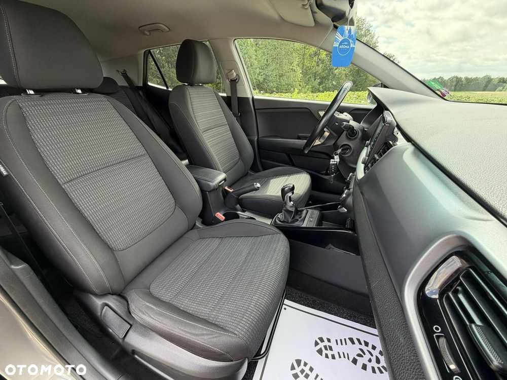 Kia Stonic - 10