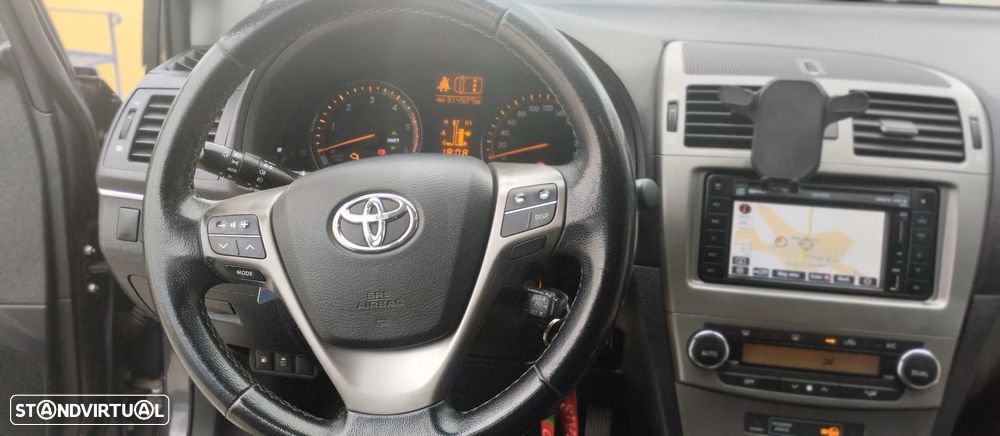 Toyota Avensis SW 2.0 D-4D Exclusive +Pele+GPS - 7