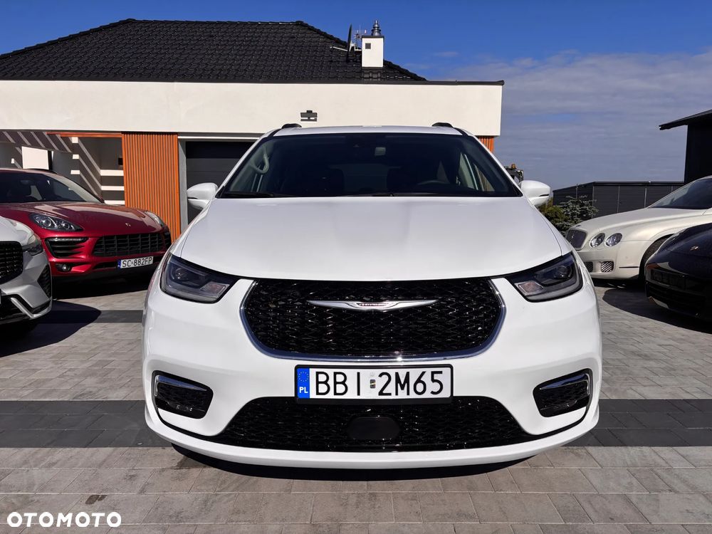 Chrysler Pacifica - 8