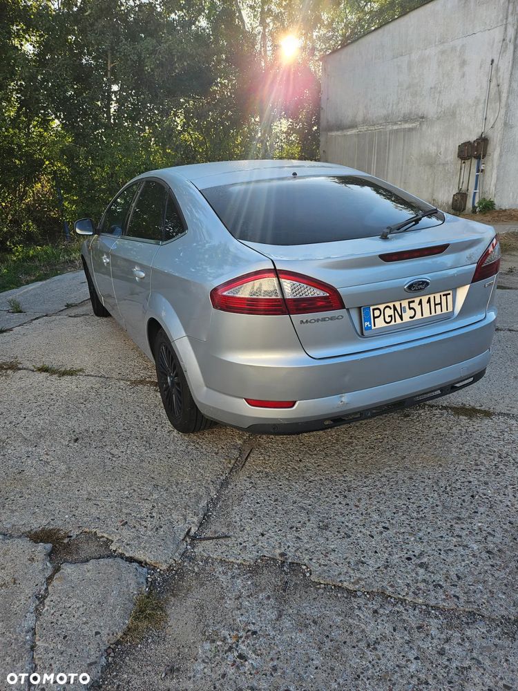 Ford Mondeo 2.0 TDCi Platinium X Plus (Titanium) - 4