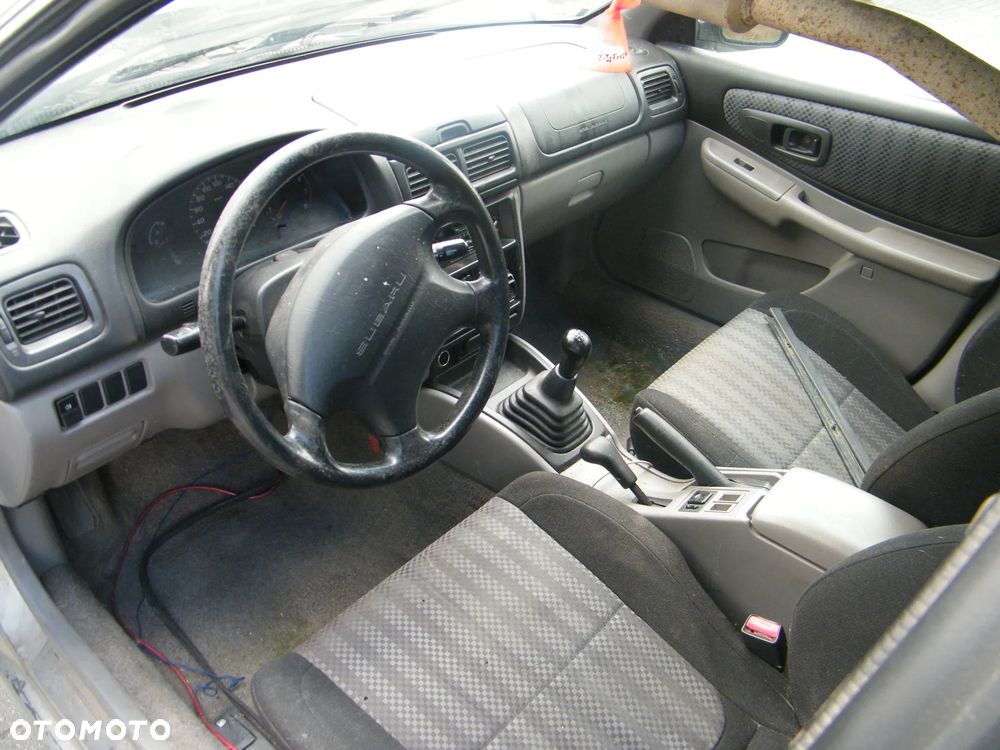Subaru Impreza GC (93-00r.) 2.0 B 125 KM silnik EJ20 skrzynia TY754XR1AA lakier 792. Cały na części. GWARANCJA !! - 8