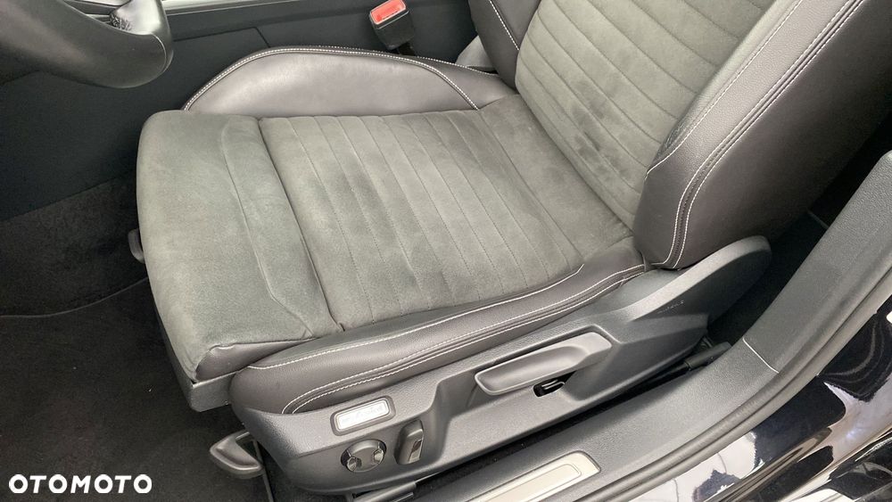 Volkswagen Passat - 17