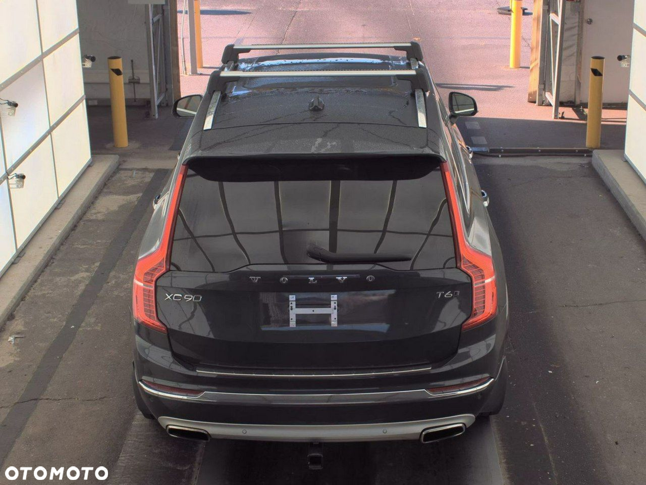 Volvo XC 90 - 8