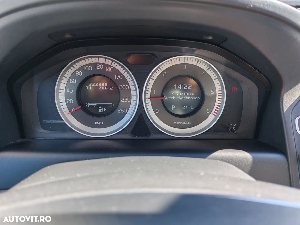Volvo XC 60 D3 2.4D AWD AT6 Kinetic - 10