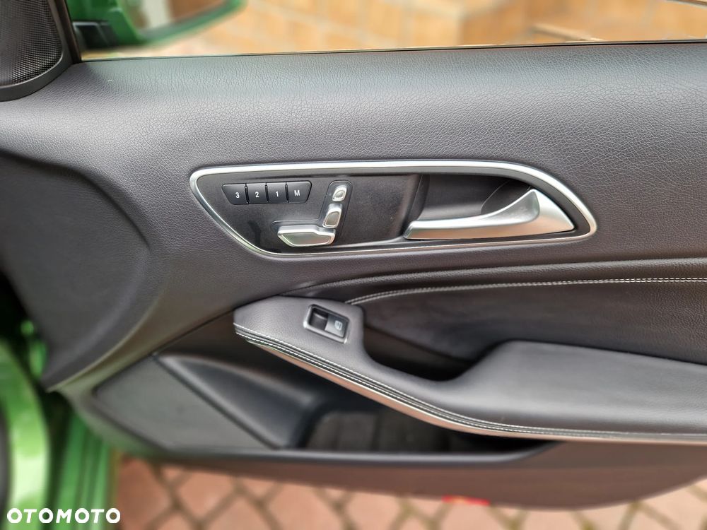 Mercedes-Benz Klasa A 200 7G-DCT - 17