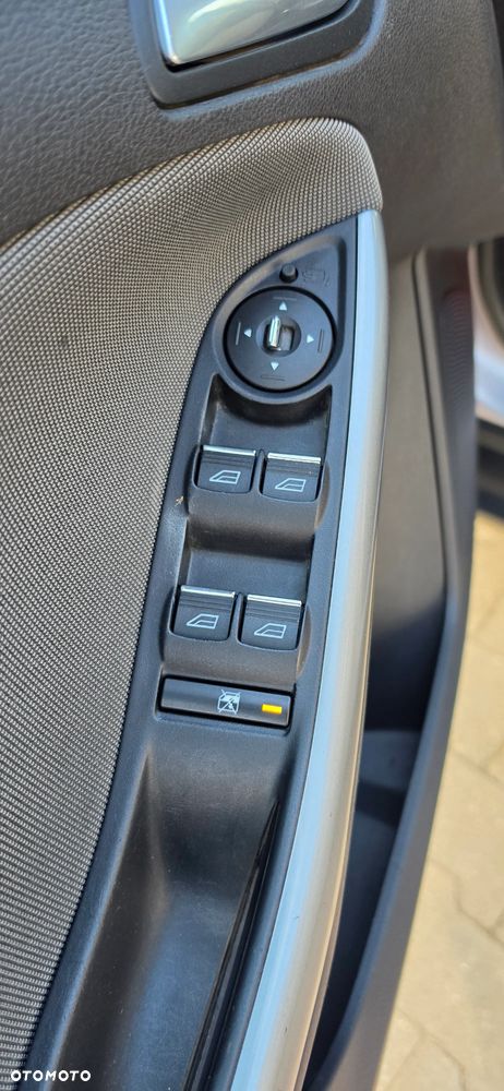 Ford Focus 1.6 TDCi DPF Start-Stopp-System SYNC Edition - 26