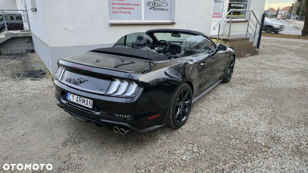 Ford Mustang - 19