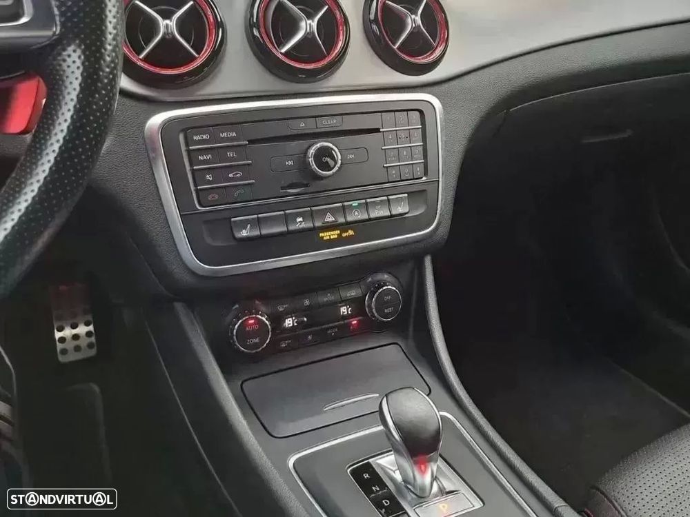 Mercedes-Benz CLA 45 AMG Shooting Brake 4-Matic - 28