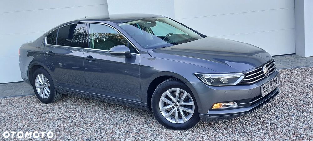 Volkswagen Passat 1.6 TDI BMT Comfortline - 3