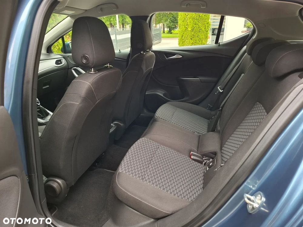 Opel Astra 1.0 Turbo Start/Stop Business - 13