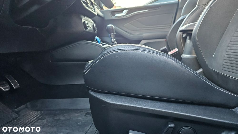 Ford Focus 2.3 EcoBoost ST-3 - 11