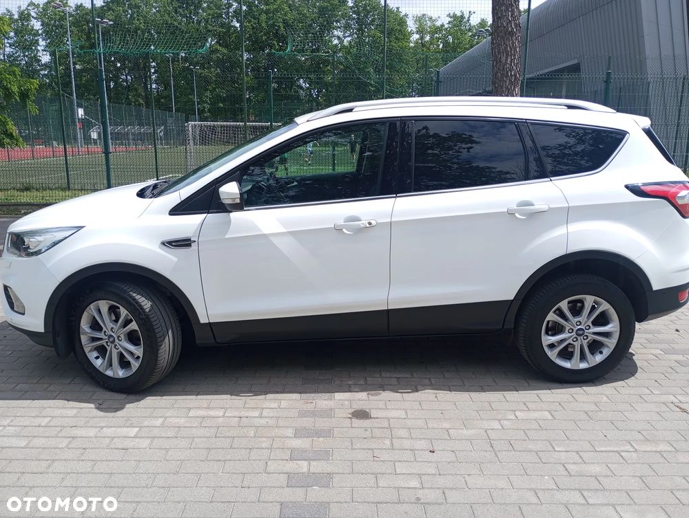 Ford Kuga 2.0 TDCi 4WD Titanium - 4