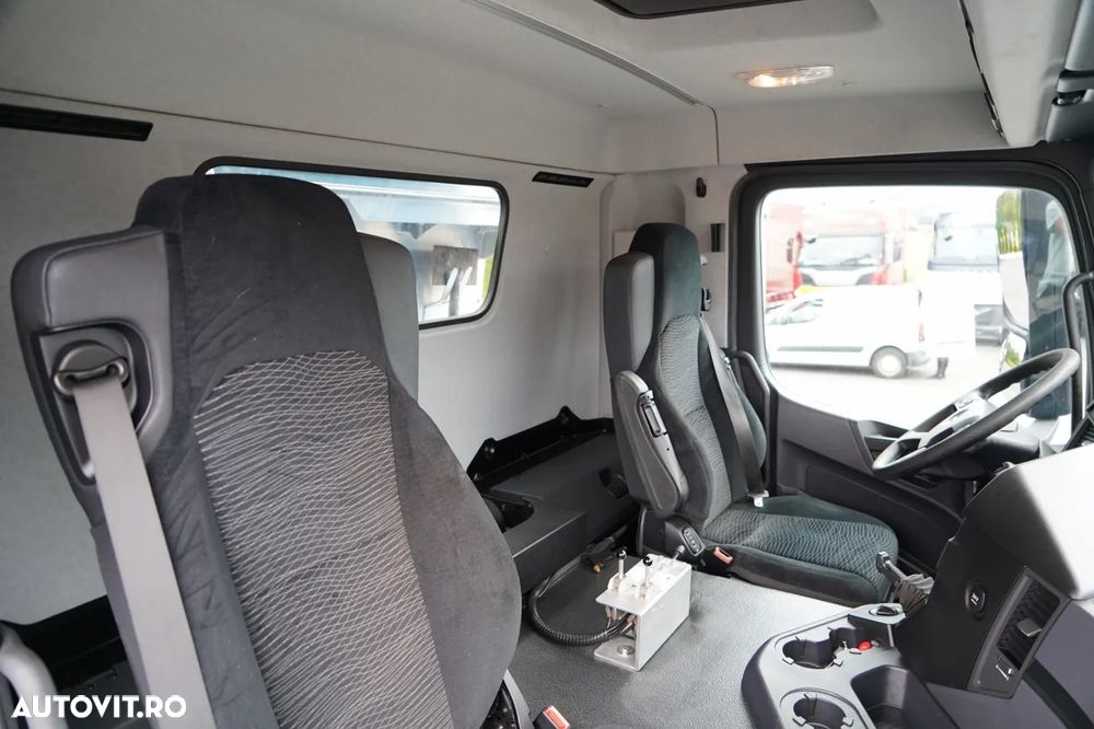 Mercedes-Benz AROCS 3243 / 8x4 / BASCULANĂ 20mc / BASCULANĂ SPATE / EURO 6 / PNEURI 100% / ÎNCĂRCARE: 19.500 KG / HIDROCLAP - 34