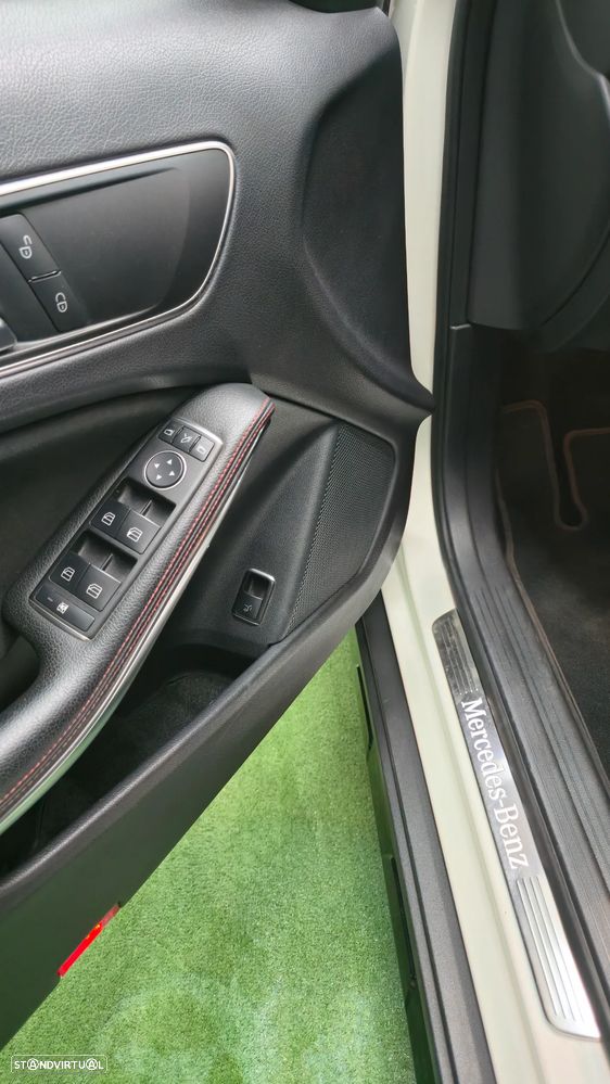 Mercedes-Benz GLA 220 CDI AMG Line - 12