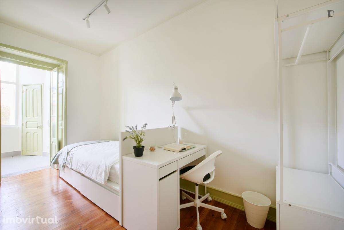 Quarto - localizado em Alcântara Lisbon - Grande imagem: 2/37