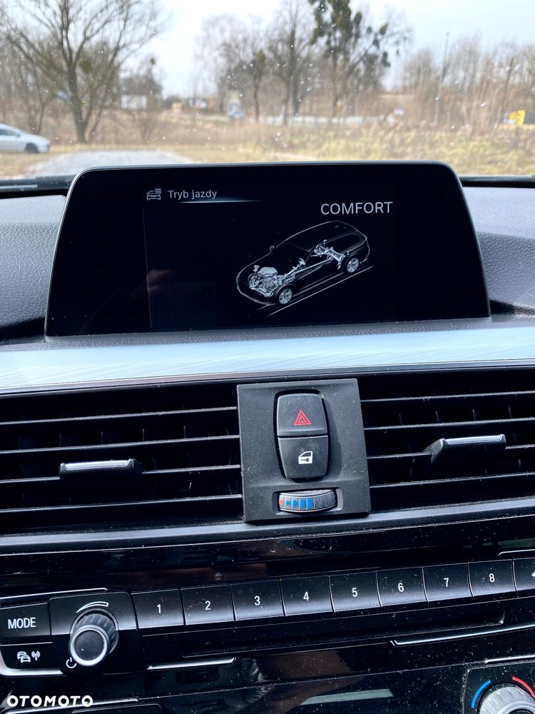 BMW Seria 3 325d DPF Edition Sport - 13