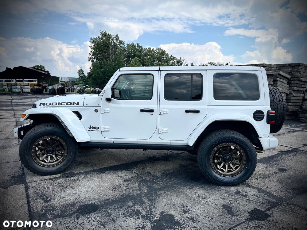 Jeep Wrangler - 8