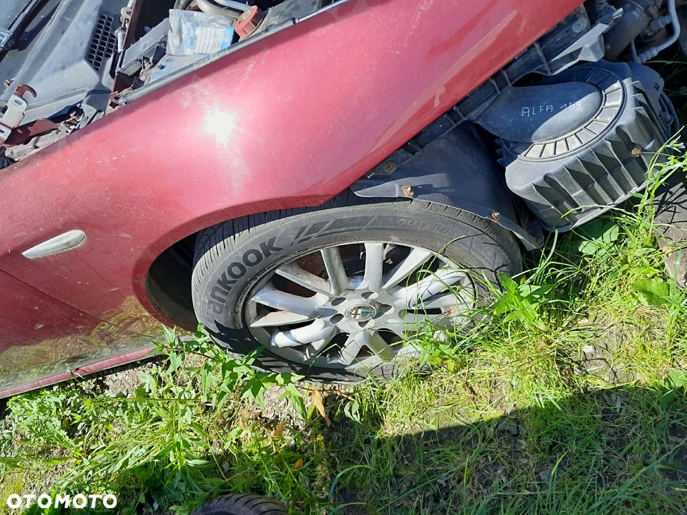 Części ALFA ROMEO 159 1.9 diesel 120KM BŁOTNIK PRZÓD PRAWY - 1
