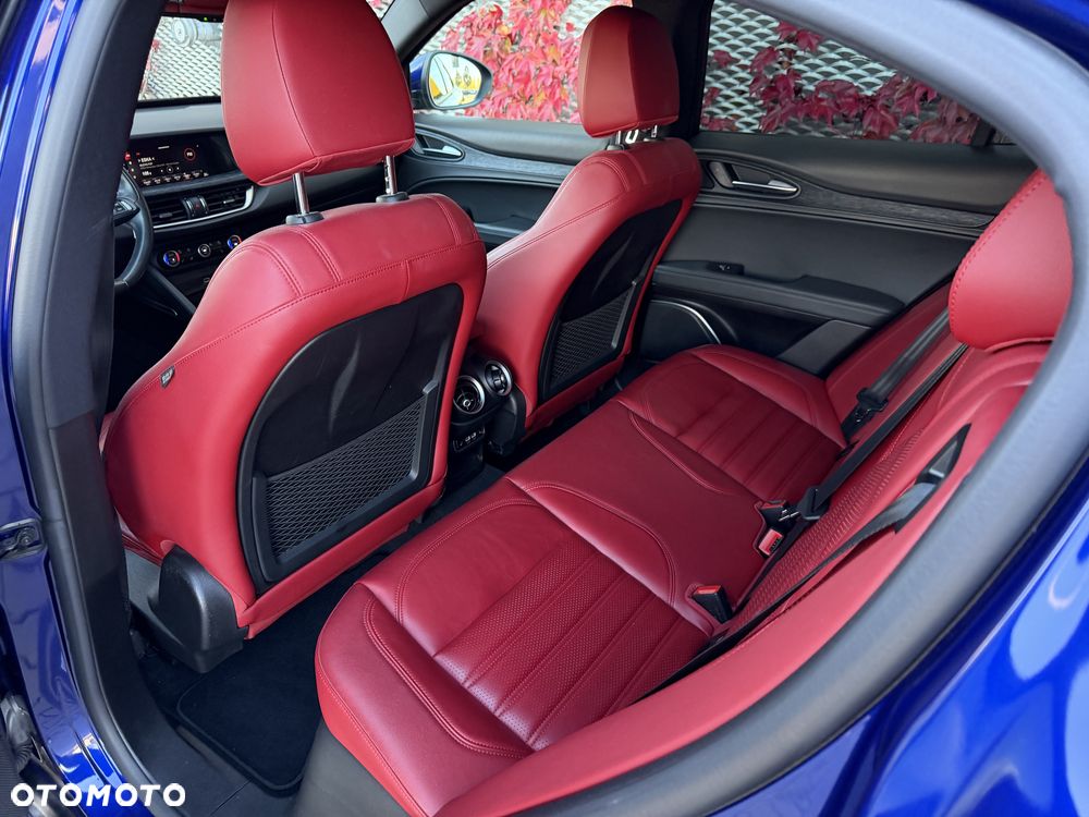 Alfa Romeo Stelvio - 20