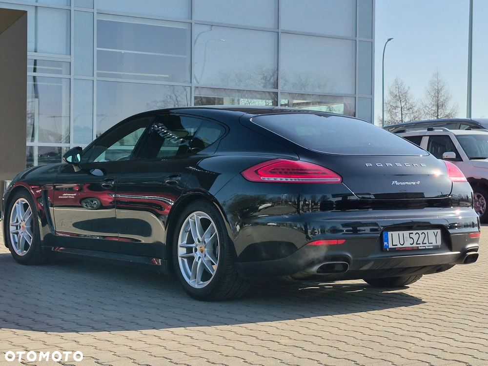 Porsche Panamera 4 Edition - 6