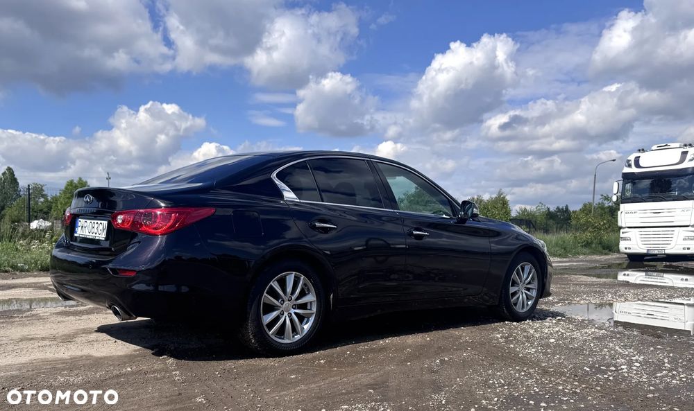Infiniti Q50 2.2d - 13