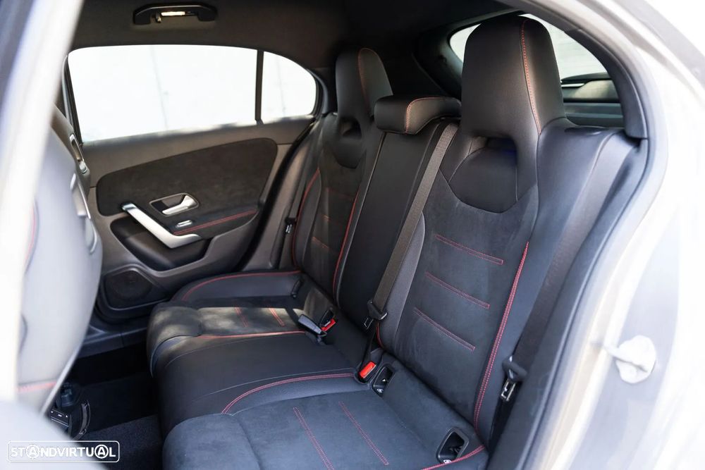 Mercedes-Benz A 180 7G-DCT AMG Line - 21