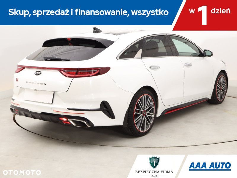 Kia ProCeed - 7