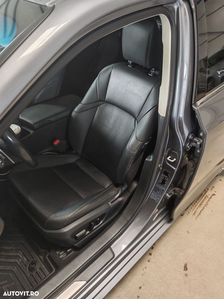 Lexus Seria ES 300h 2.5 TNGA HV 25H- 4X2 CVT Business - 8