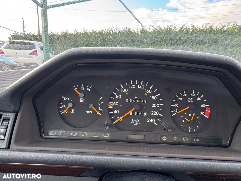 Mercedes-Benz W124 - 17