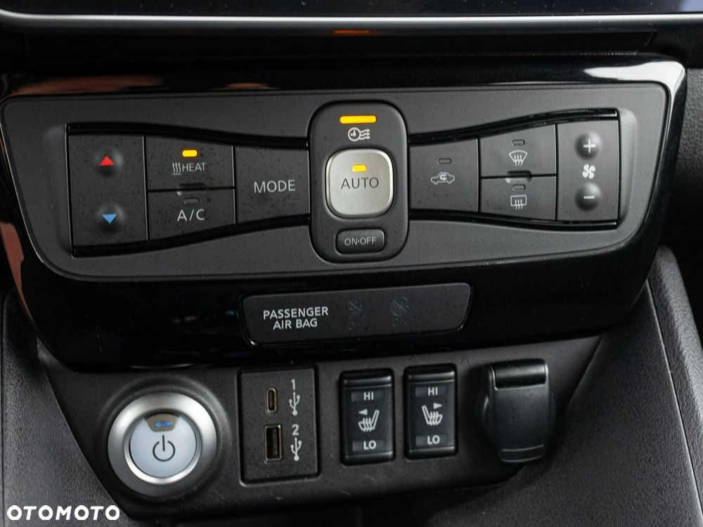Nissan Leaf - 16