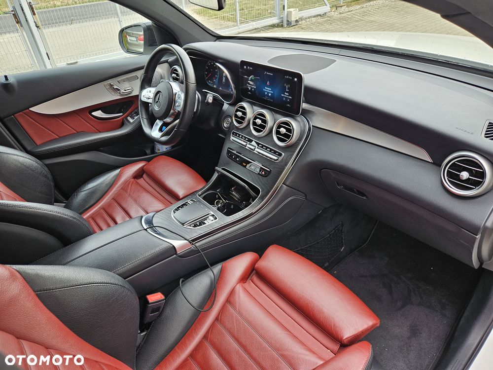 Mercedes-Benz GLC 300 d 4Matic 9G-TRONIC Exclusive - 16