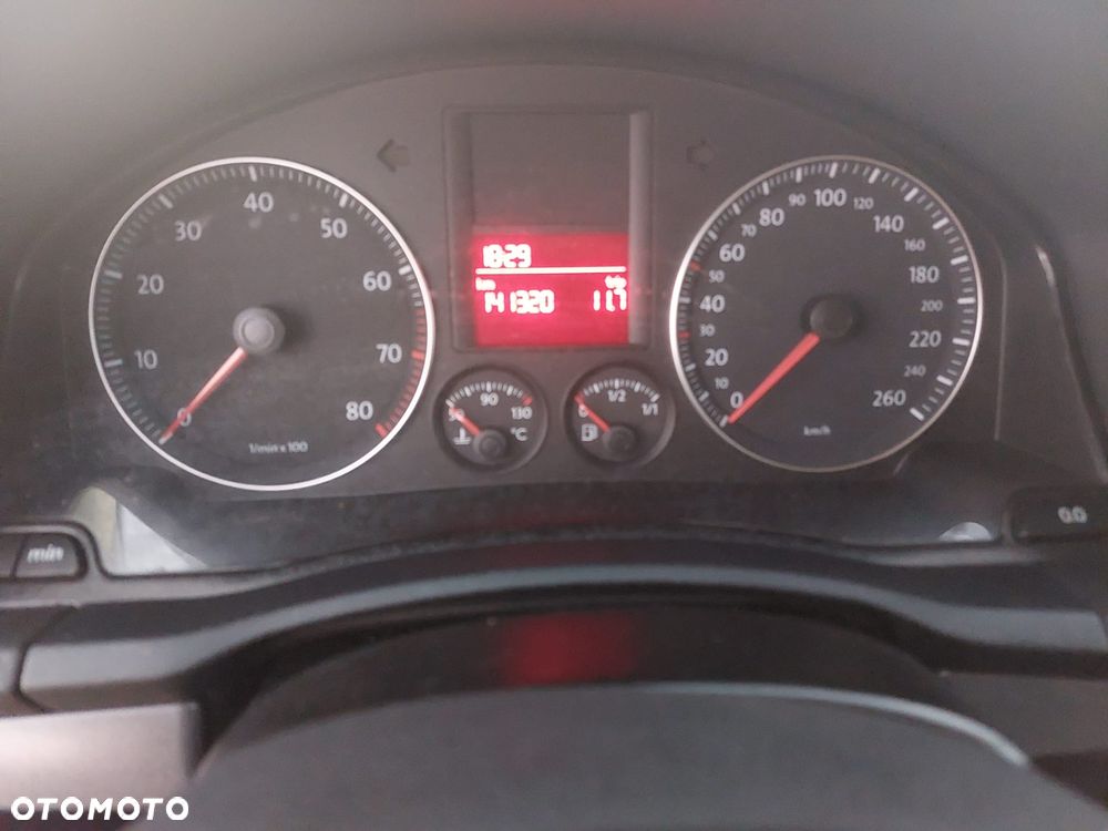 Volkswagen Golf - 20