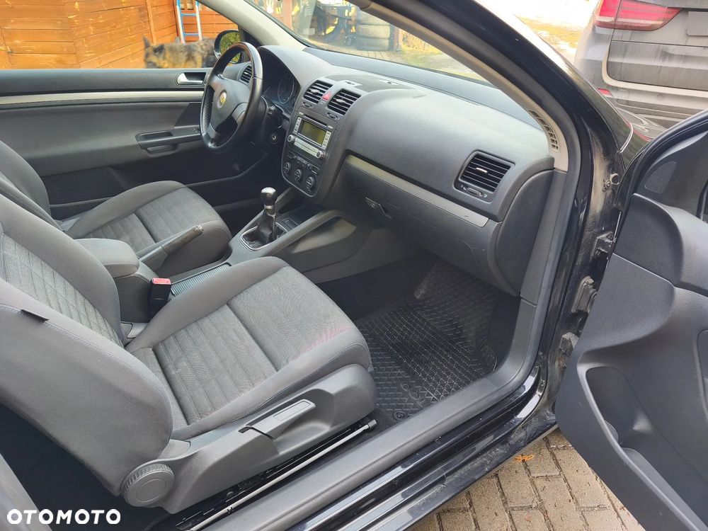 Volkswagen Golf 1.6 Tour Edition - 16