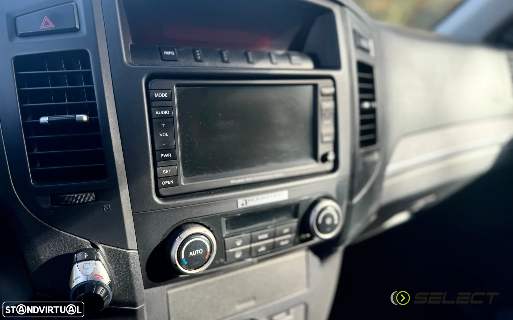 Mitsubishi Pajero 3.2 DI-D Intense CA - 34