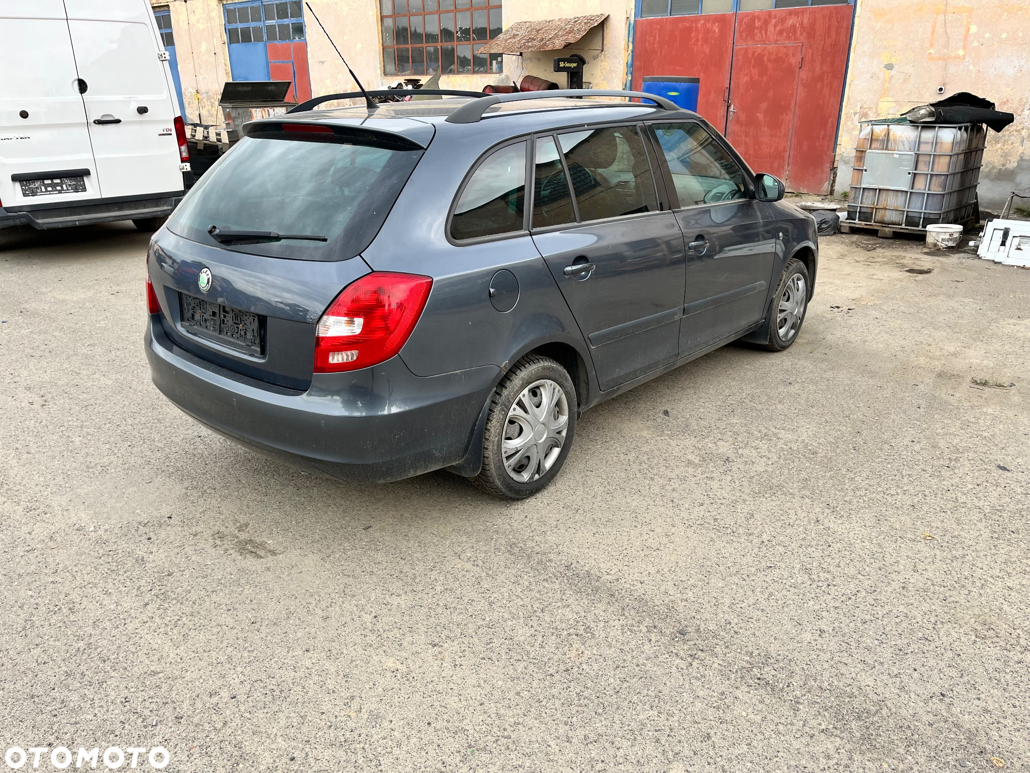 Skoda Fabia 1.2 HTP Combi Active - 4