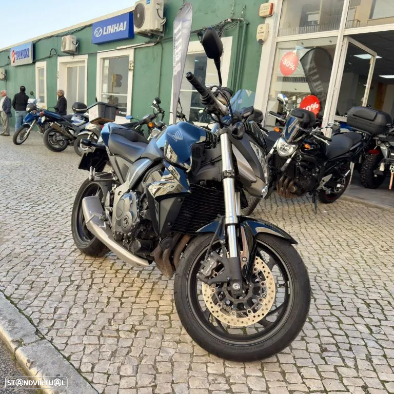 Honda CB 1000R - 3