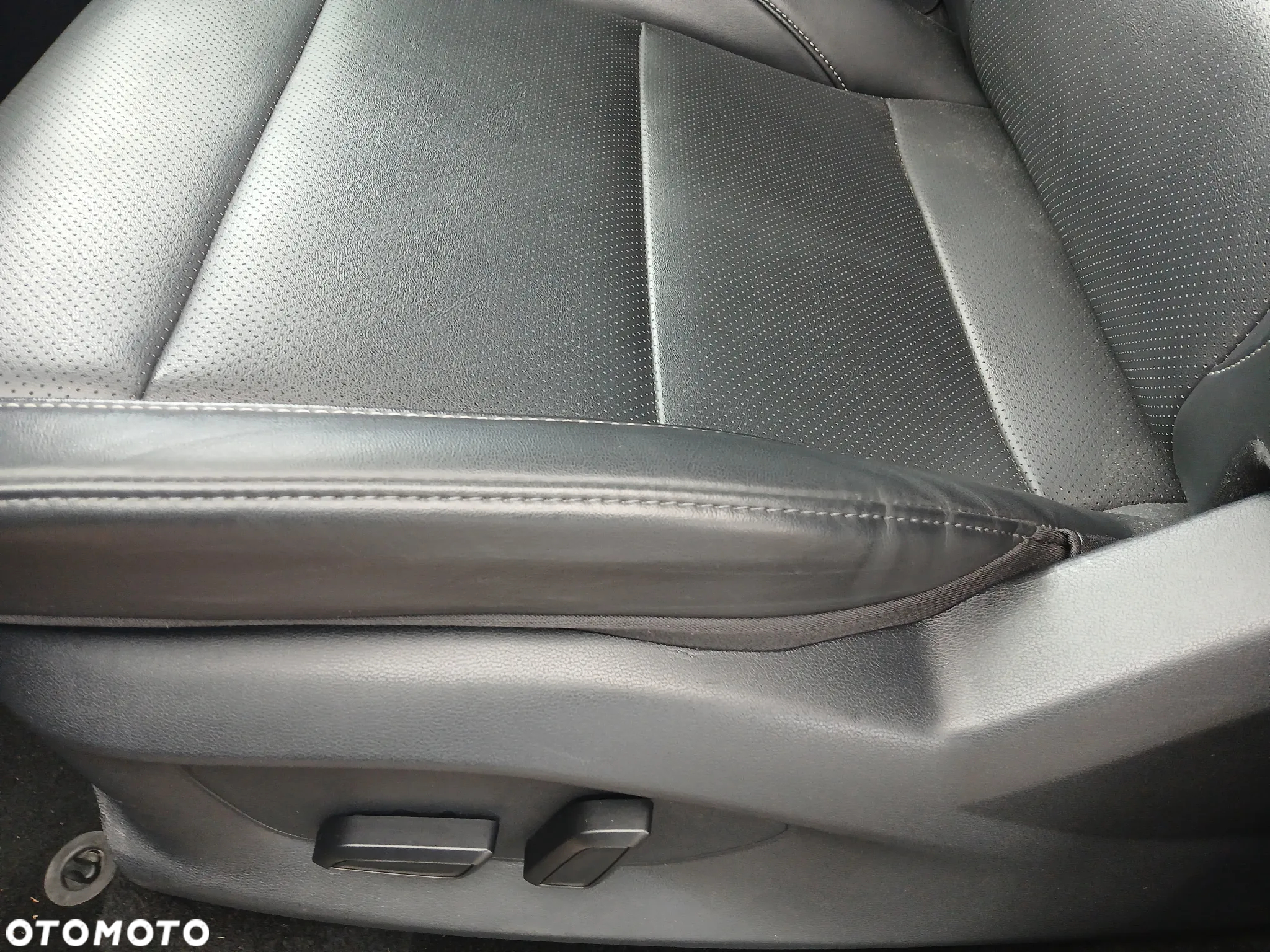 MG ZS 1.5 HEV+ Exclusive - 19