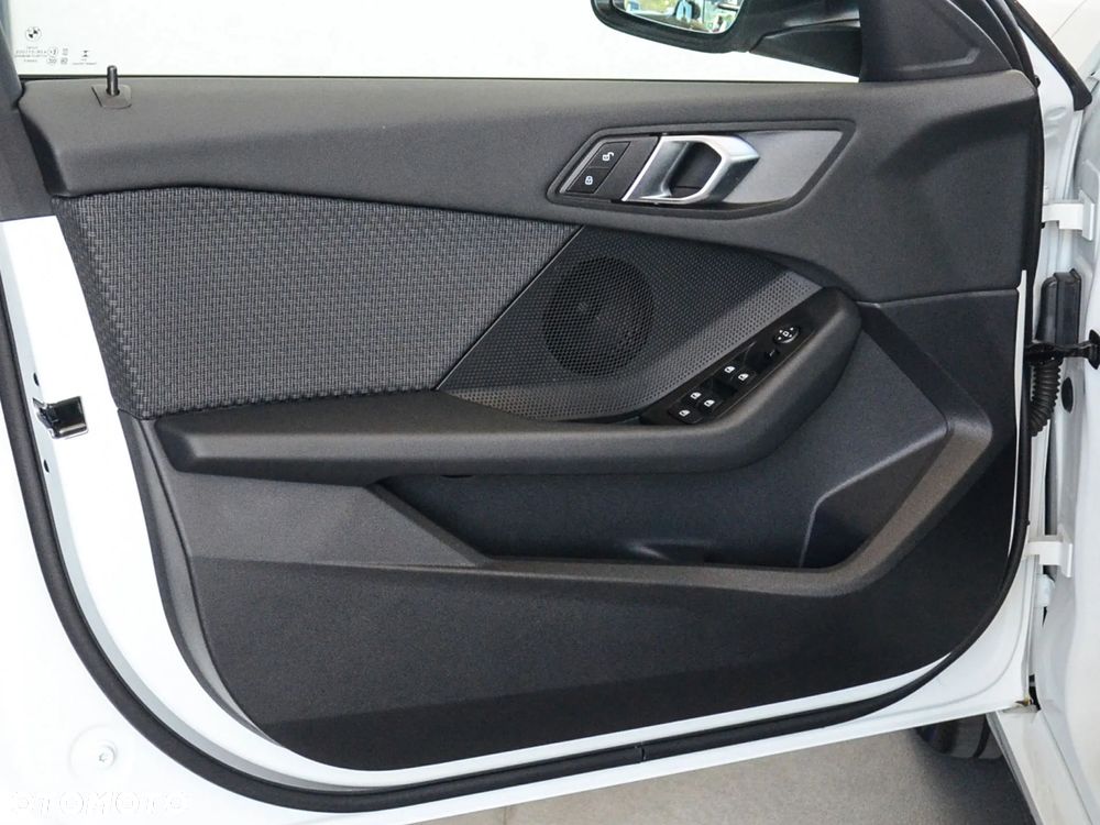 BMW Seria 1 118i Advantage - 12