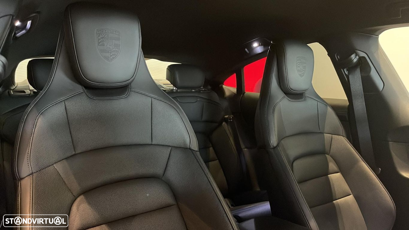 Porsche Taycan 4S - 5