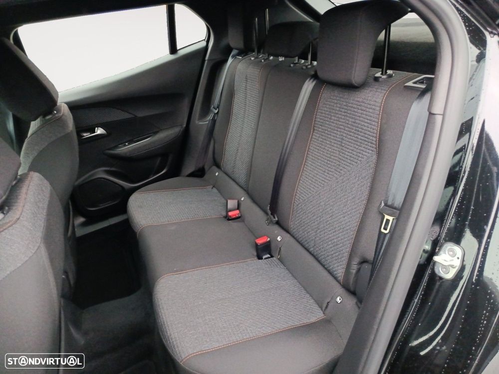 Peugeot 2008 1.2 PureTech Style - 13