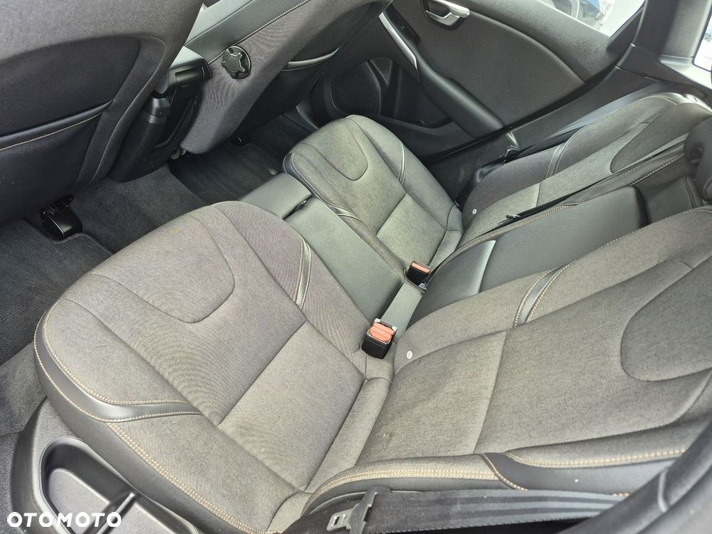 Volvo V40 - 17