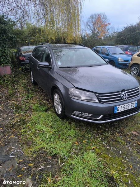 Volkswagen Passat - 2