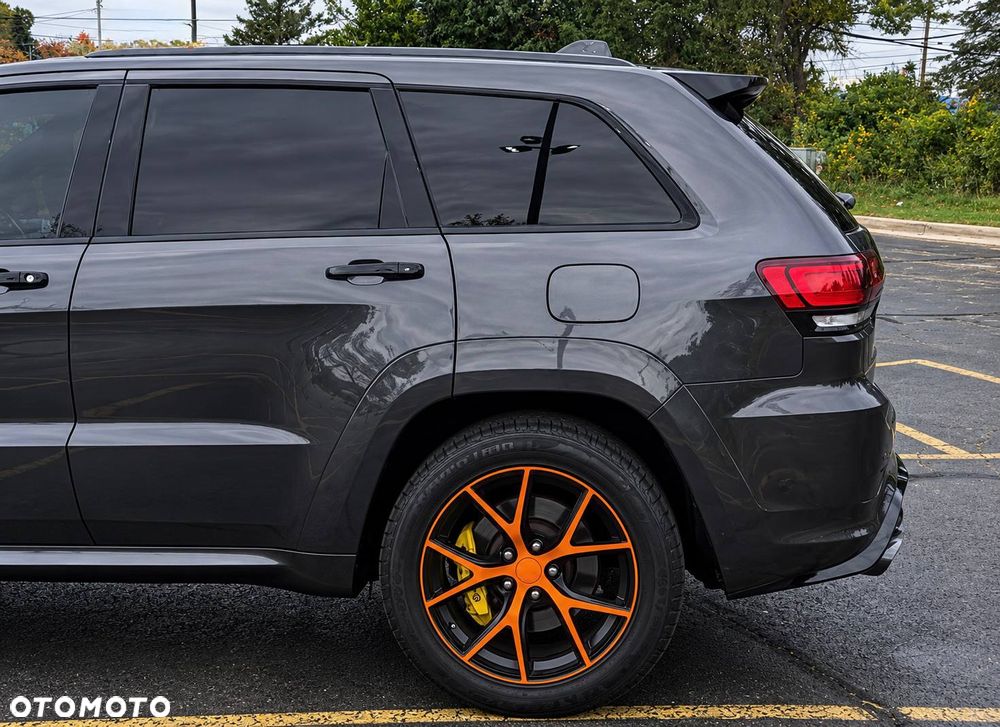 Jeep Grand Cherokee - 9