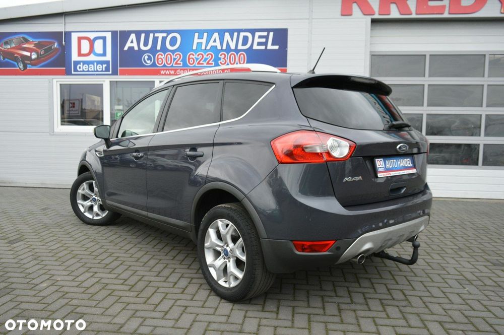 Ford Kuga 2.0 TDCi 2x4 Titanium - 9