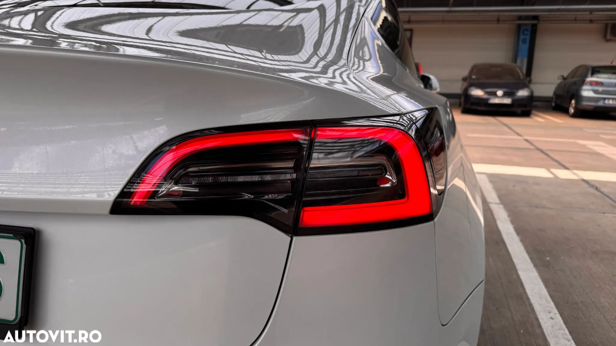Tesla Model 3 Standard Reichweite Plus Hinterradantrieb - 10
