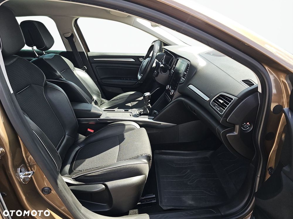 Renault Megane 1.2 Energy TCe Bose - 22