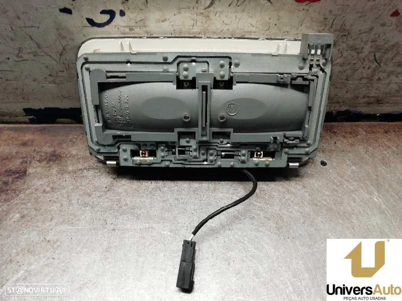 LUZ INTERIOR FIAT GRANDE PUNTO 2008 - - 4