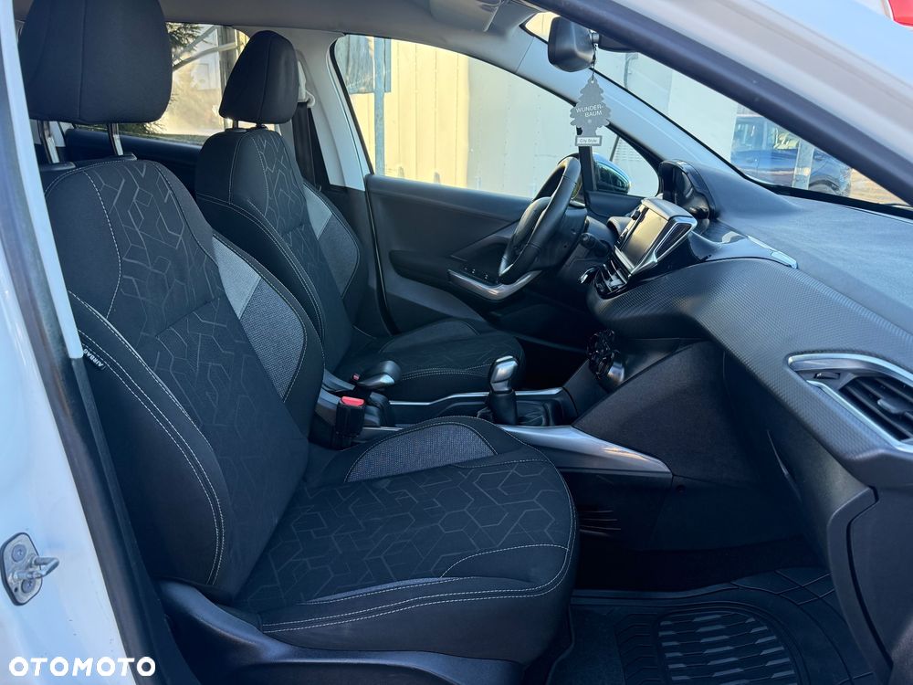 Peugeot 2008 1.6 BlueHDi Style - 8