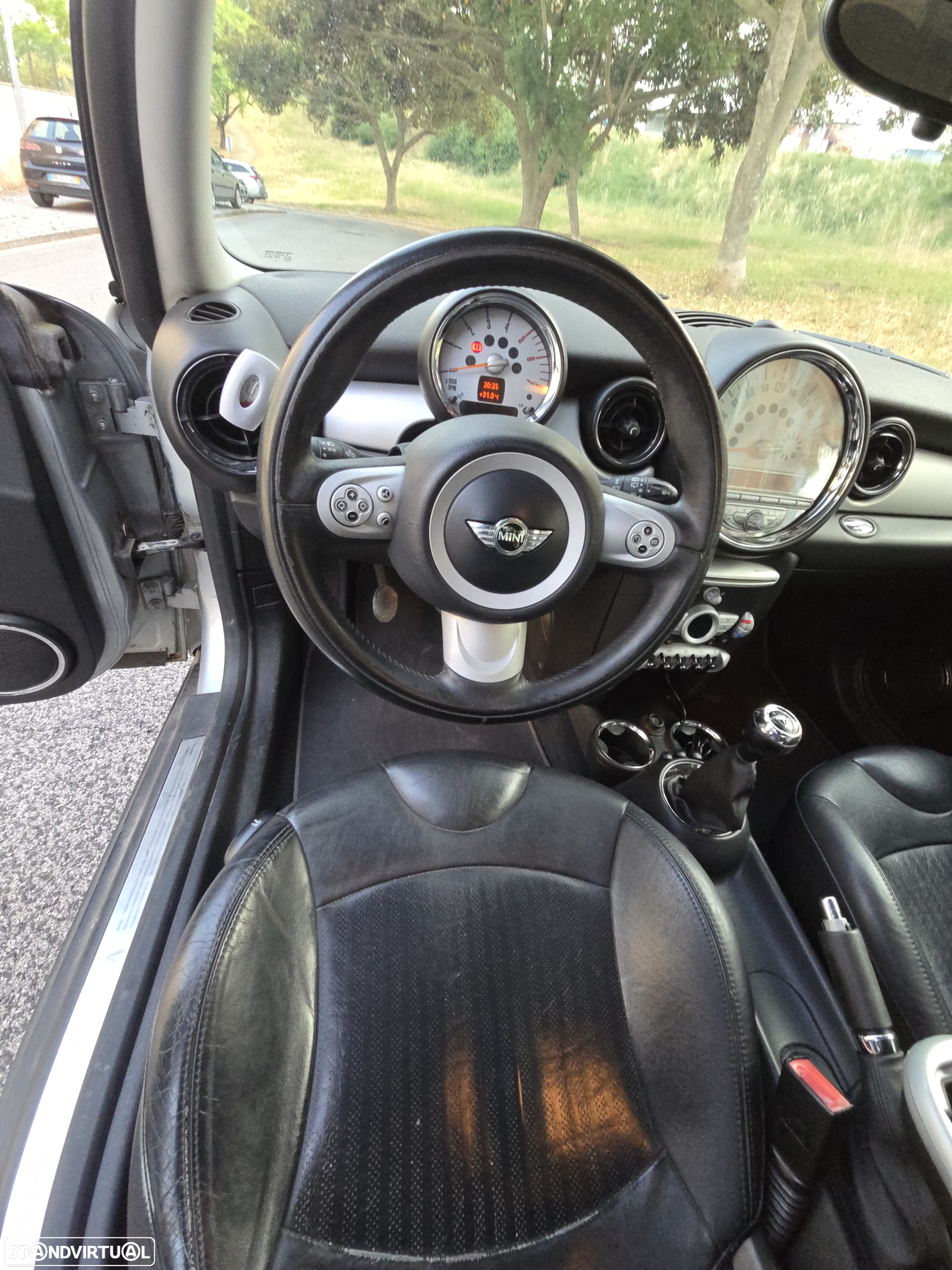 MINI 3 Portas Cooper D - 20