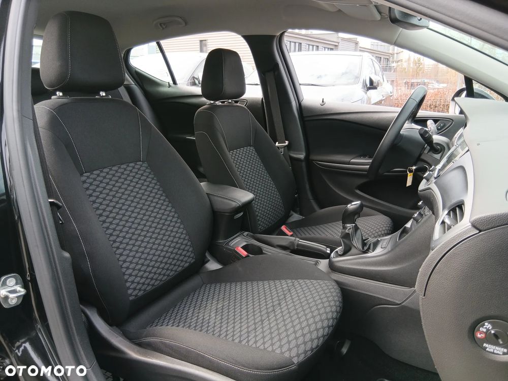 Opel Astra 1.4 T Enjoy - 18